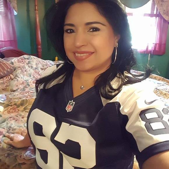 Meet your Posher, O-felia - Picture 1 of 1